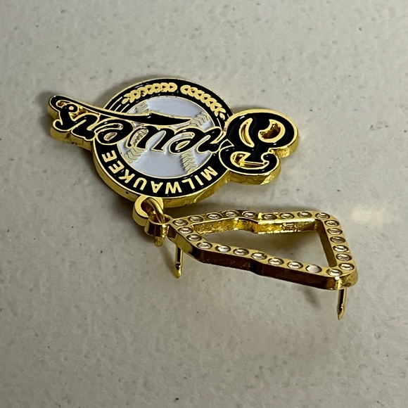 New Era Milwaukee Brewers Pin Brooch Baseball Hat Pins Streetwear Hats - Picture 3 of 7